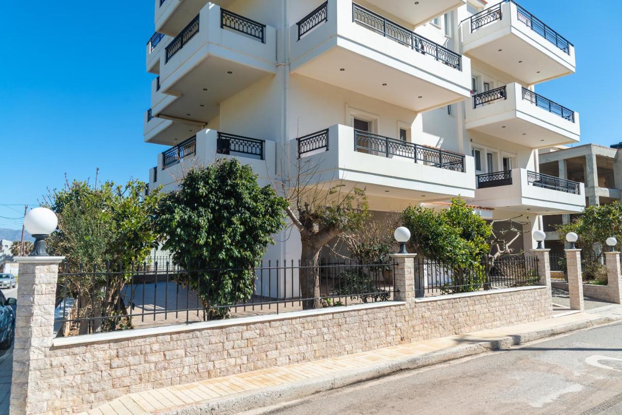 Bluewind Apartments - Near The Sea Kíssamos Eksteriør billede