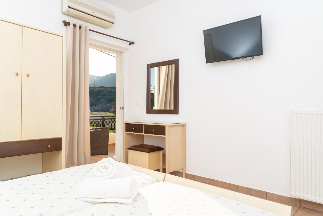 Bluewind Apartments - Near The Sea Kíssamos Eksteriør billede