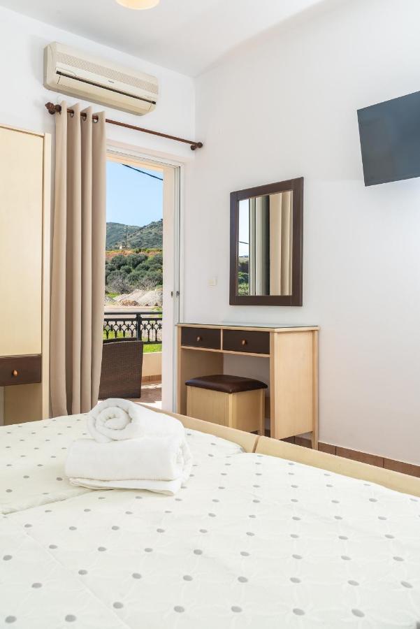 Bluewind Apartments - Near The Sea Kíssamos Eksteriør billede